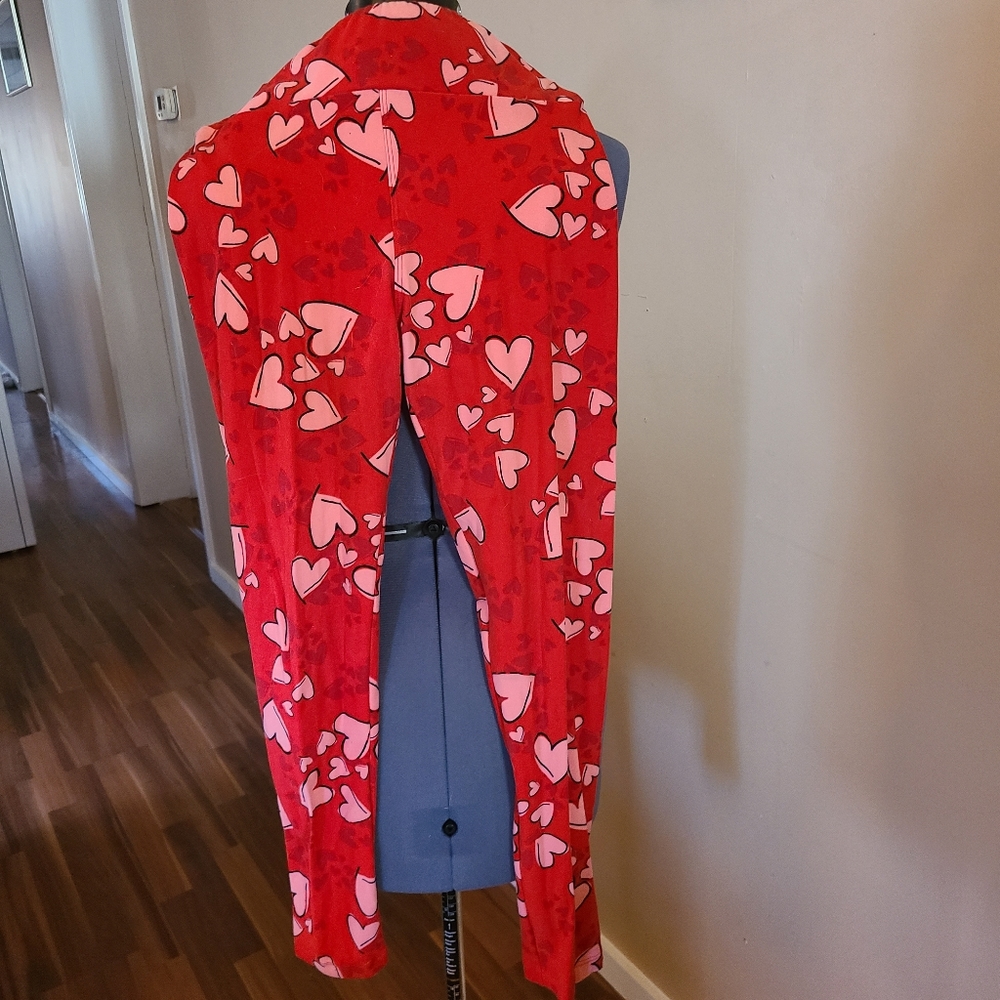 LulaRoe hearts leggings